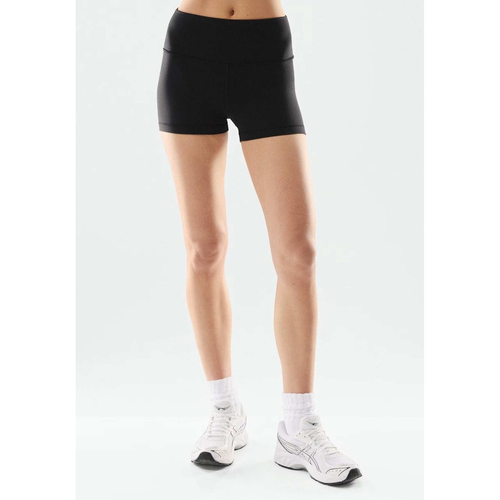 Golden by Aritzia Butter Life Atmosphere Hi-Rise Short Black Noir Women Size 6